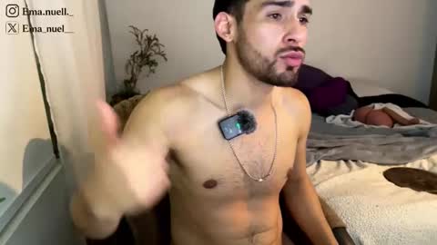 Snapshot of emanuell___ chatting on May 20, 2026, 11:55 pm emanuell___ online show from May 20, 2026, 11:55 pm