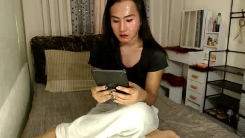 Trans cummer online show from February 21, 2025, 2:27 pm