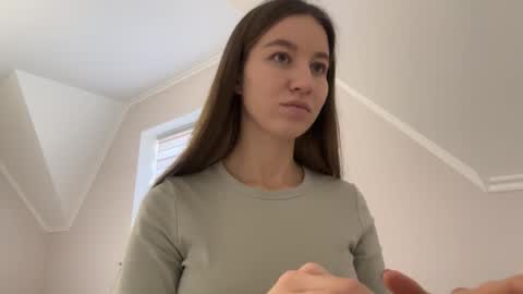 Alina online show from November 19, 2025, 10:37 am