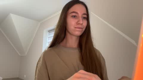 Alina online show from December 5, 2025, 12:03 pm