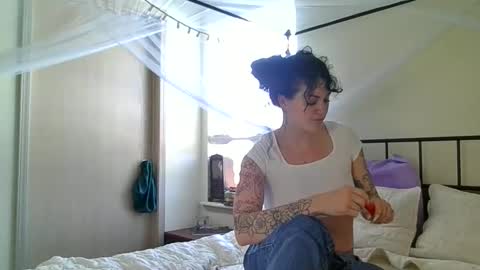 EmberLoads online show from January 13, 2025, 6:16 pm