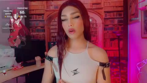 Snapshot of emeli_roushot chatting on July 9, 2026, 10:30 am Emeli online show from July 9, 2026, 10:30 am
