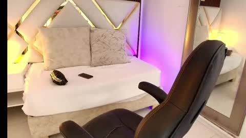 Emily  online show from March 17, 2026, 4:39 am