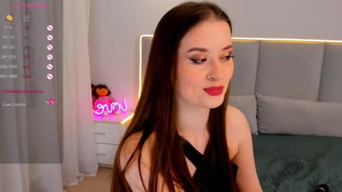 Snapshot of emelilove chatting on December 25, 2024, 5:05 am Emeli online show from December 25, 2024, 5:05 am
