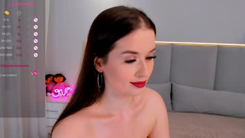 Snapshot of emelilove chatting on January 6, 2025, 8:46 am Emeli online show from January 6, 2025, 8:46 am