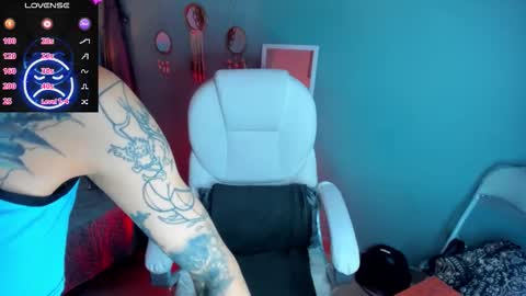 Snapshot of emeralda_co chatting on February 12, 2026, 1:17 pm Esmeralda online show from February 12, 2026, 1:17 pm