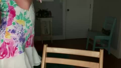 Snapshot of emeraldpearl23 chatting on March 14, 2026, 2:28 am emeraldpearl23 online show from March 14, 2026, 2:28 am