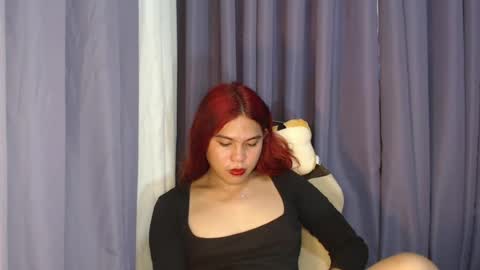Snapshot of emere_kai_24xxx chatting on July 5, 2026, 4:07 am Chelle dont forget to folloe me and thumps up online show from July 5, 2026, 4:07 am