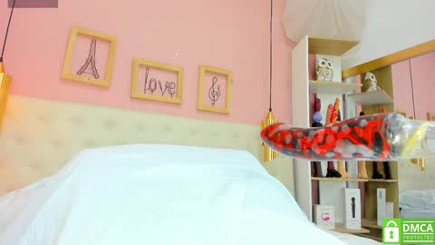 Snapshot of emi_sary chatting on May 2, 2026, 7:41 pm Emily Sarai online show from May 2, 2026, 7:41 pm