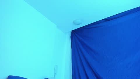 Snapshot of emiily15_ chatting on January 8, 2025, 6:52 pm Emi online show from January 8, 2025, 6:52 pm
