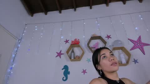 Snapshot of emiily_parkerr chatting on February 8, 2025, 3:19 am Emily online show from February 8, 2025, 3:19 am