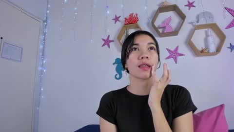 Snapshot of emiily_parkerr chatting on February 20, 2025, 2:40 am Emily online show from February 20, 2025, 2:40 am