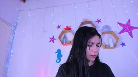 Snapshot of emiily_parkerr chatting on October 8, 2025, 3:04 am Emily online show from October 8, 2025, 3:04 am
