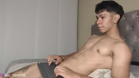 emile_239 online show from March 2, 2025, 12:20 am
