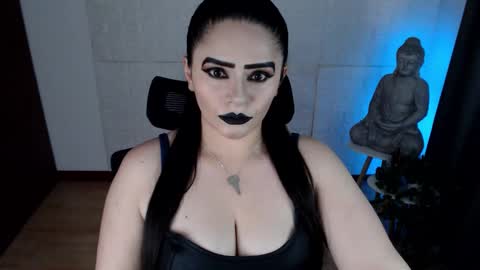 POWERFULL GODDESS EMILI online show from October 17, 2025, 3:14 pm