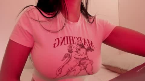 Snapshot of emilia_ghendle chatting on December 11, 2024, 4:49 am Emilia Big Boobs online show from December 11, 2024, 4:49 am