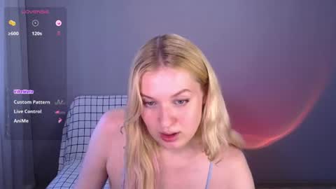 Snapshot of emiliaduchess chatting on July 22, 2026, 9:45 am Amili online show from July 22, 2026, 9:45 am