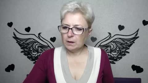 Snapshot of emiliagree chatting on September 16, 2025, 5:58 pm EmiliaGree online show from September 16, 2025, 5:58 pm
