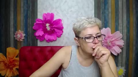 Snapshot of emiliagree chatting on September 24, 2025, 5:16 pm EmiliaGree online show from September 24, 2025, 5:16 pm