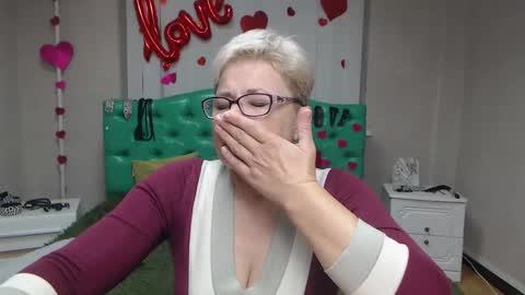 Snapshot of emiliagree chatting on September 27, 2025, 5:40 pm EmiliaGree online show from September 27, 2025, 5:40 pm