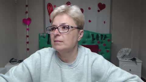 Snapshot of emiliagree chatting on October 5, 2025, 5:00 pm EmiliaGree online show from October 5, 2025, 5:00 pm