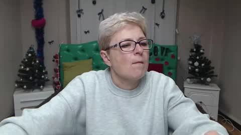 EmiliaGree online show from January 11, 2026, 6:02 pm