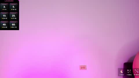 Snapshot of emiliana_bloomm chatting on October 20, 2025, 9:21 am emiliana_bloomm online show from October 20, 2025, 9:21 am