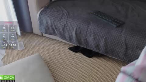 Snapshot of emilielong chatting on February 9, 2026, 6:17 am emilielong online show from February 9, 2026, 6:17 am