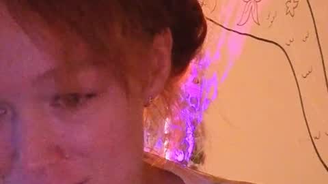 Snapshot of emiliyafox chatting on February 22, 2026, 6:39 pm Emi online show from February 22, 2026, 6:39 pm