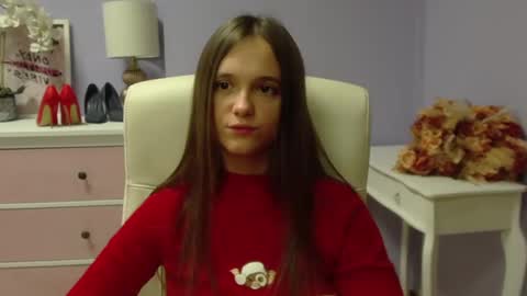 Snapshot of emilly_lust99 chatting on December 7, 2024, 7:38 am Emilly online show from December 7, 2024, 7:38 am