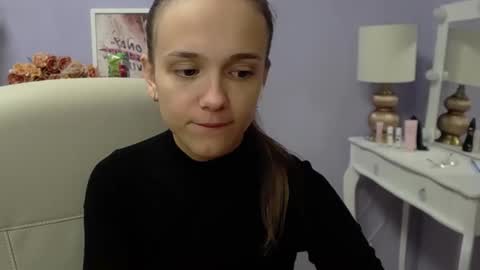 Snapshot of emilly_lust99 chatting on September 17, 2025, 6:37 am Emilly online show from September 17, 2025, 6:37 am