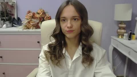 Emilly online show from November 24, 2025, 7:41 am