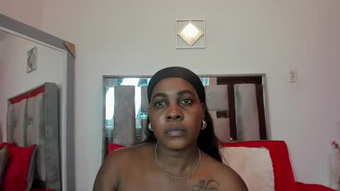 Emilly Roa online show from April 16, 2026, 7:03 pm