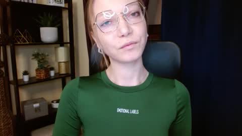 Emilly online show from February 9, 2026, 6:17 am