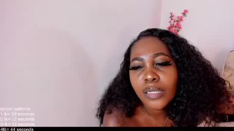 Emilly Roa online show from July 30, 2026, 9:36 pm
