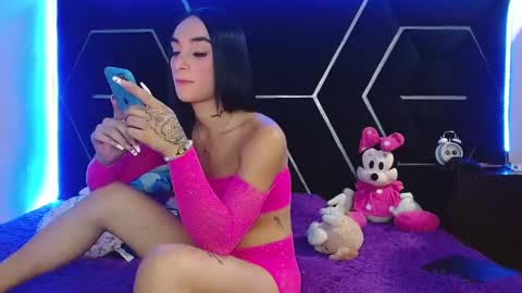 emillystonex online show from January 15, 2025, 4:54 pm