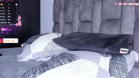 Snapshot of emily___fox chatting on February 6, 2026, 10:40 am Emily online show from February 6, 2026, 10:40 am