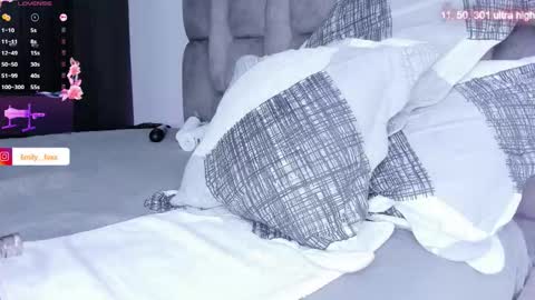 Snapshot of emily___fox chatting on February 18, 2026, 10:33 am Emily online show from February 18, 2026, 10:33 am