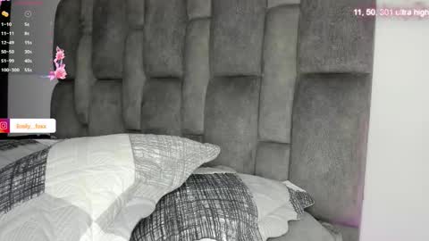 Snapshot of emily___fox chatting on February 21, 2026, 11:00 am Emily online show from February 21, 2026, 11:00 am