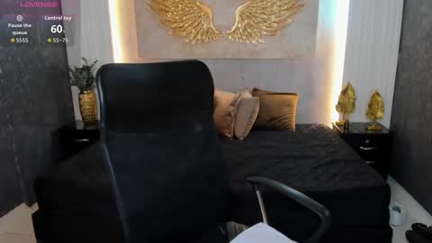 Emily  online show from March 18, 2026, 11:57 am