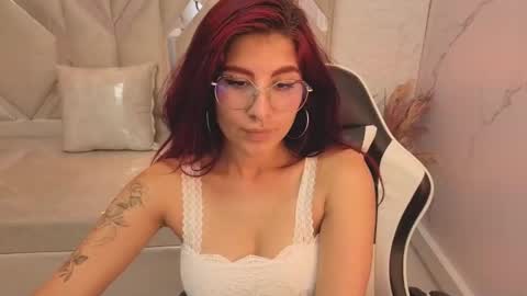 Emily  tp 700am - 1400pm online show from February 16, 2026, 2:02 pm