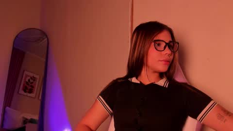              online show from February 19, 2026, 7:54 pm