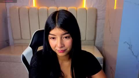Snapshot of emily_brooks_tx chatting on May 14, 2026, 12:45 pm Follow me.. Live 730 to 1400 online show from May 14, 2026, 12:45 pm