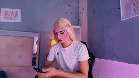 Snapshot of emily_castillo1_ chatting on July 1, 2026, 4:58 am emily_castillo1_ online show from July 1, 2026, 4:58 am