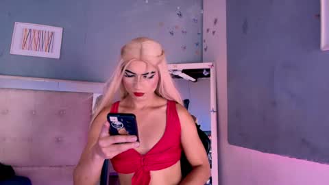 Snapshot of emily_castillo1_ chatting on July 12, 2026, 5:42 am emily_castillo1_ online show from July 12, 2026, 5:42 am