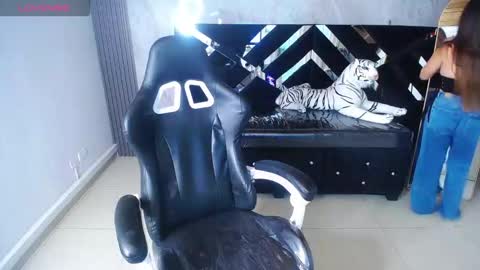 Snapshot of emily_cooper_t chatting on September 16, 2025, 3:07 am emily_cooper_t online show from September 16, 2025, 3:07 am
