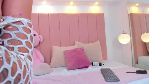  M I A   online430pm- 930pm online show from April 4, 2026, 8:17 pm