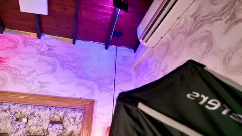 emily_dempsey online show from April 1, 2026, 7:11 pm