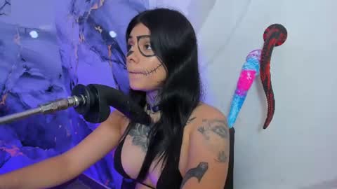 emily_evol online show from July 18, 2026, 12:20 pm