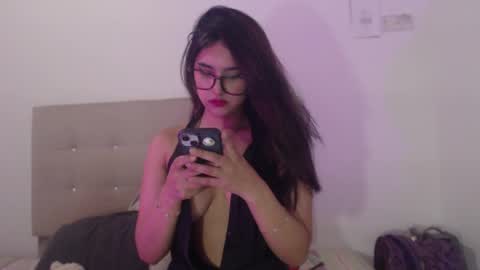 emily fox 3 online show from April 13, 2026, 2:39 am